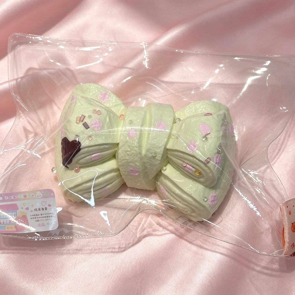 Green Bow Food-Grade Squishy Toy