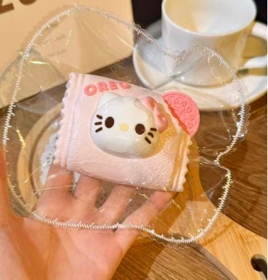 Strawberry Cat Oreo Food-Grade Squishy Toy